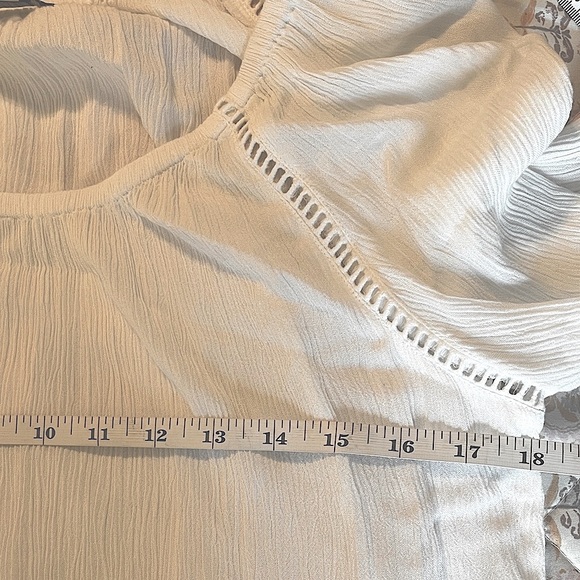 *Like New* INC Women’s White Flowy Semi Sheer Boho Peasant Top Poet Blouse Lace - Picture 7 of 7